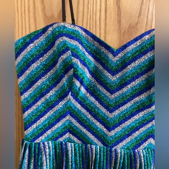 Dress the population Rosalie Metallic Stripe Strapless Cocktail Dress - Picture 4 of 16